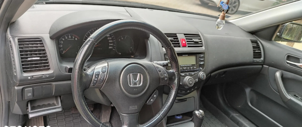 Honda Accord cena 19000 przebieg: 322000, rok produkcji 2006 z Łomianki małe 211